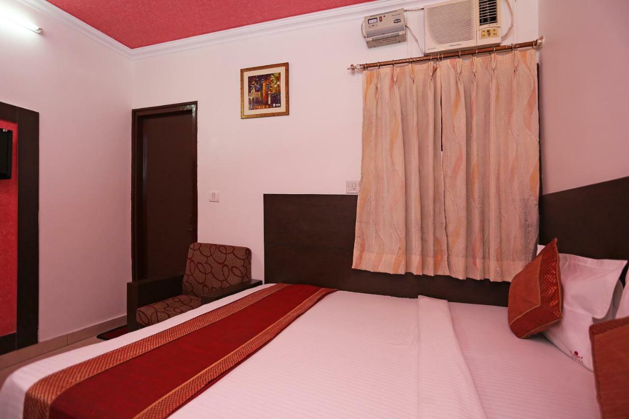 Radiant Hotel Kankhal Bagian luar foto